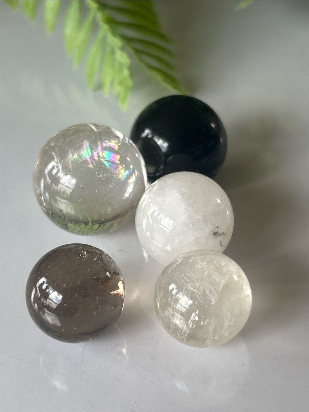 💎 Bundle of 5 small crystal spheres - neutrals clear + smoky quartz